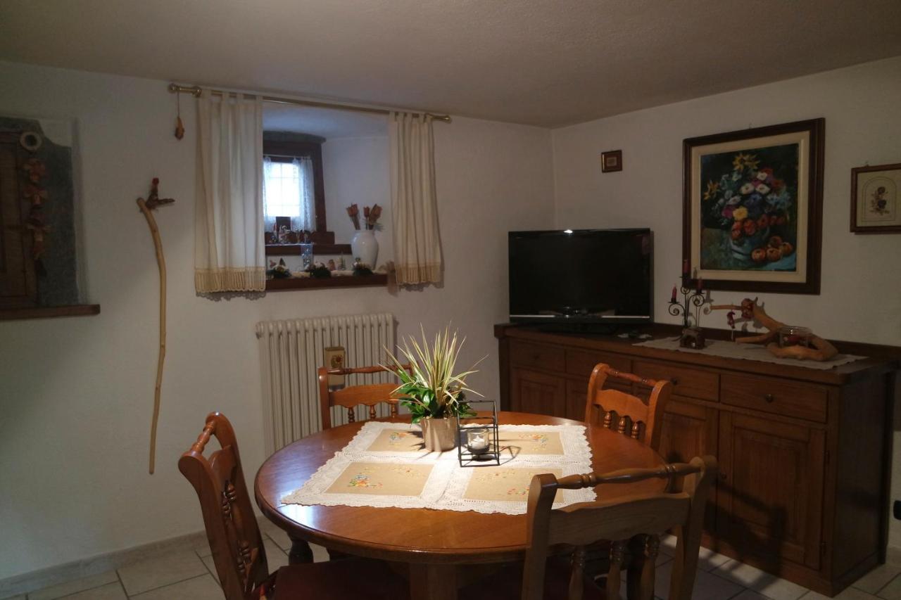 Chez Nous Lejlighed Fenis Eksteriør billede